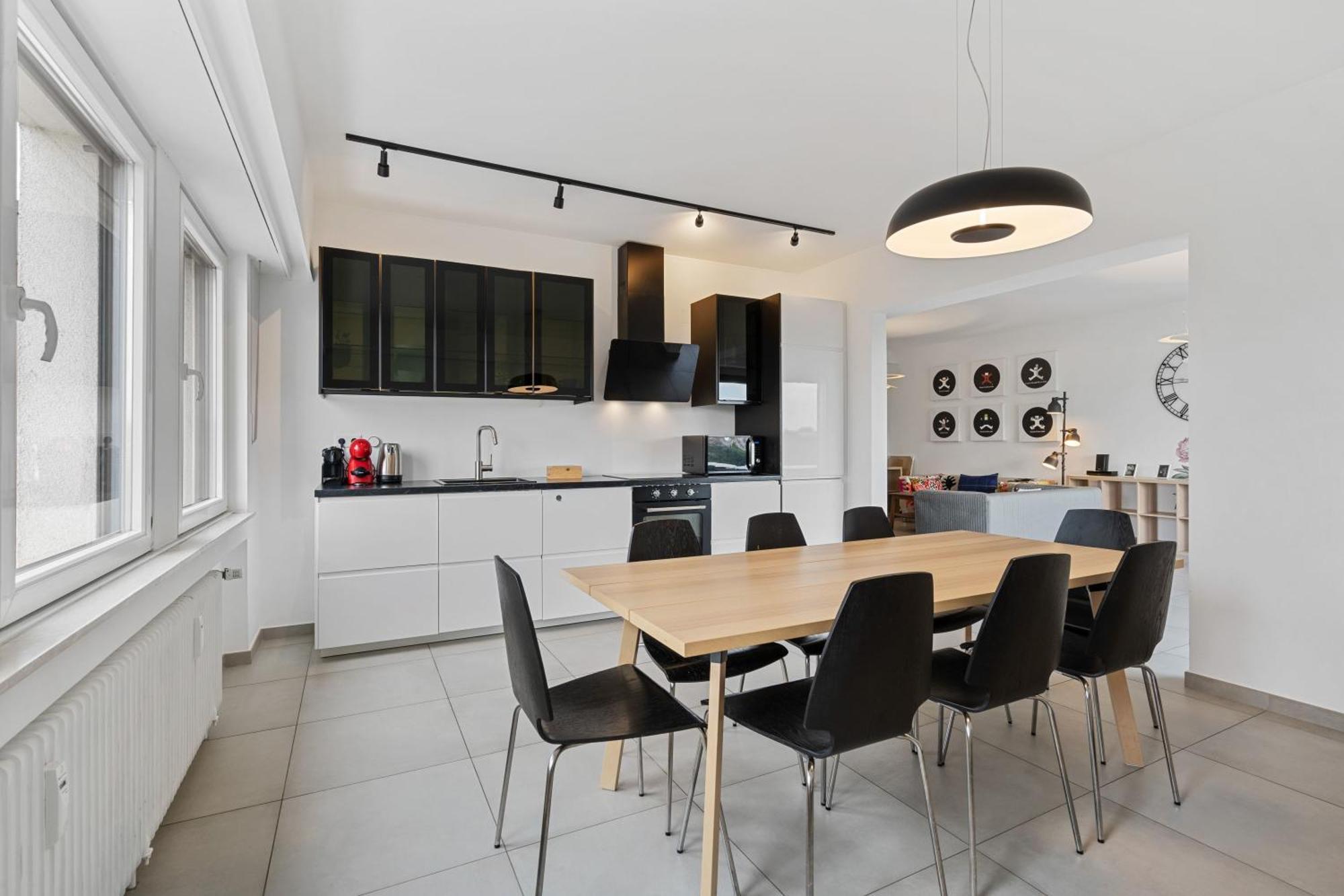 Central Lux 2Br Apt With City Views & Balcony Lüksemburg Dış mekan fotoğraf