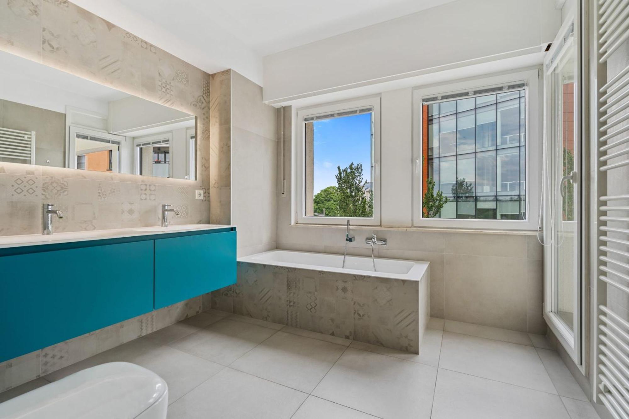 Central Lux 2Br Apt With City Views & Balcony Lüksemburg Dış mekan fotoğraf