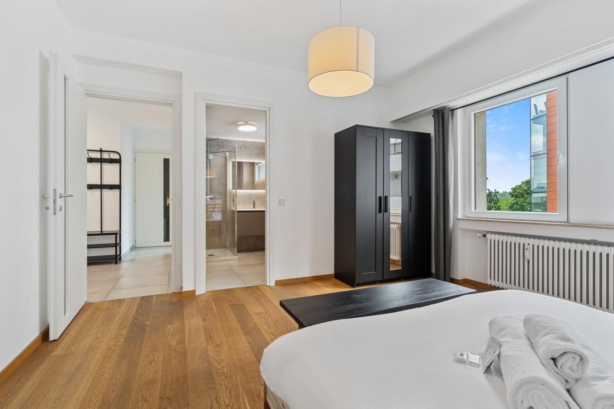 Central Lux 2Br Apt With City Views & Balcony Lüksemburg Dış mekan fotoğraf