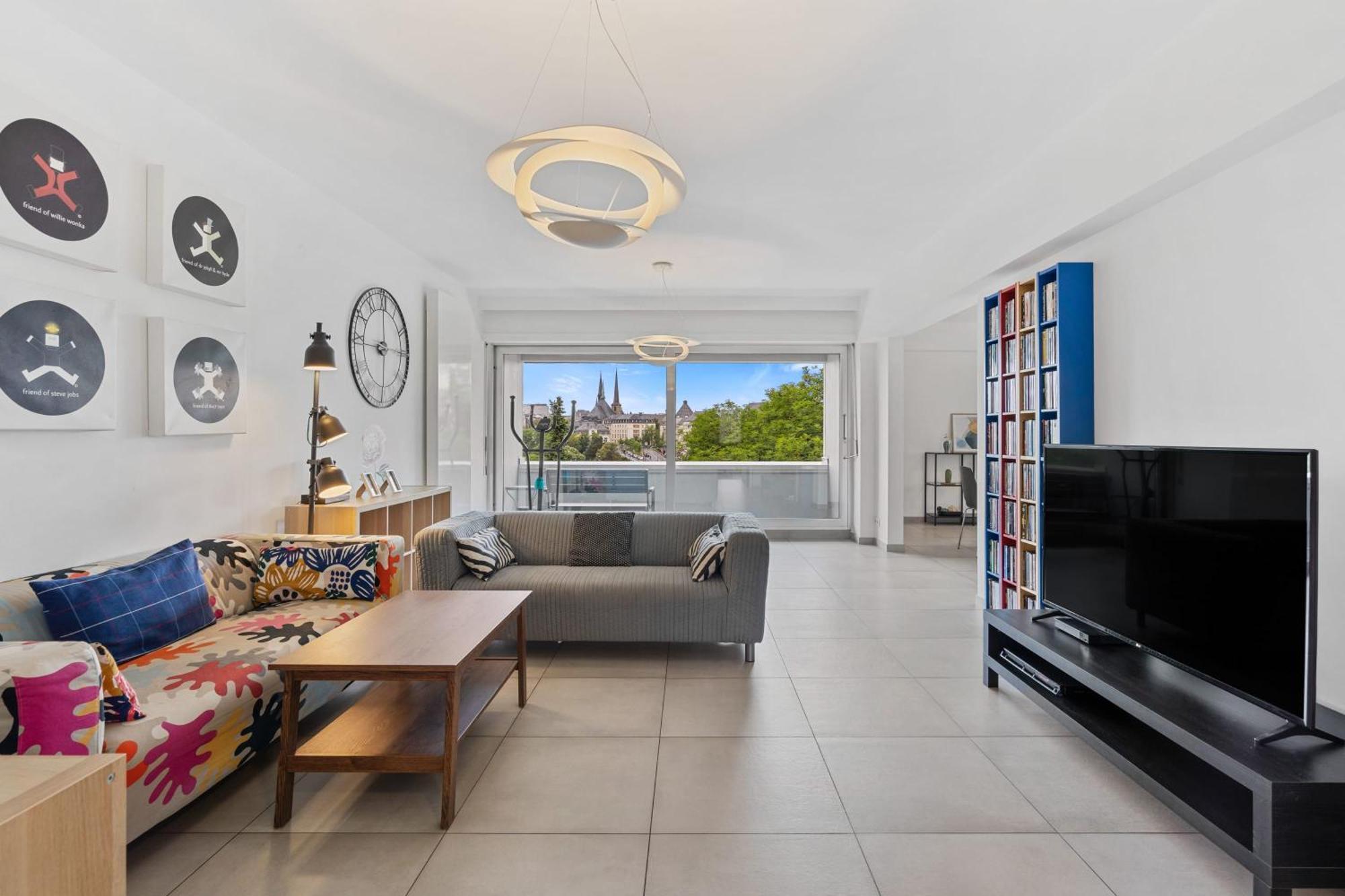 Central Lux 2Br Apt With City Views & Balcony Lüksemburg Dış mekan fotoğraf