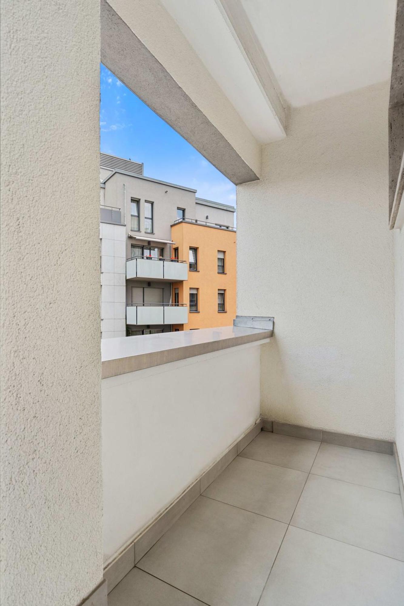 Central Lux 2Br Apt With City Views & Balcony Lüksemburg Dış mekan fotoğraf